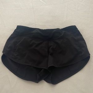 Women’s lululemon speed up low rise 2.5” shorts